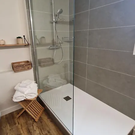 D-day Apartment *