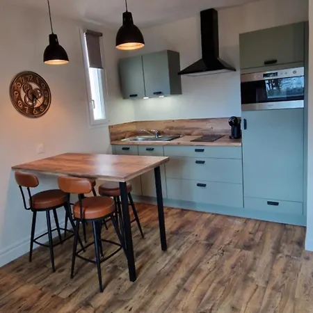 דירה D-day באיו